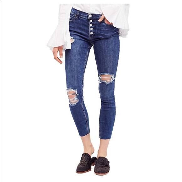 🦋Free People Button Fly Distressed Denim Jeans - Picture 1 of 4